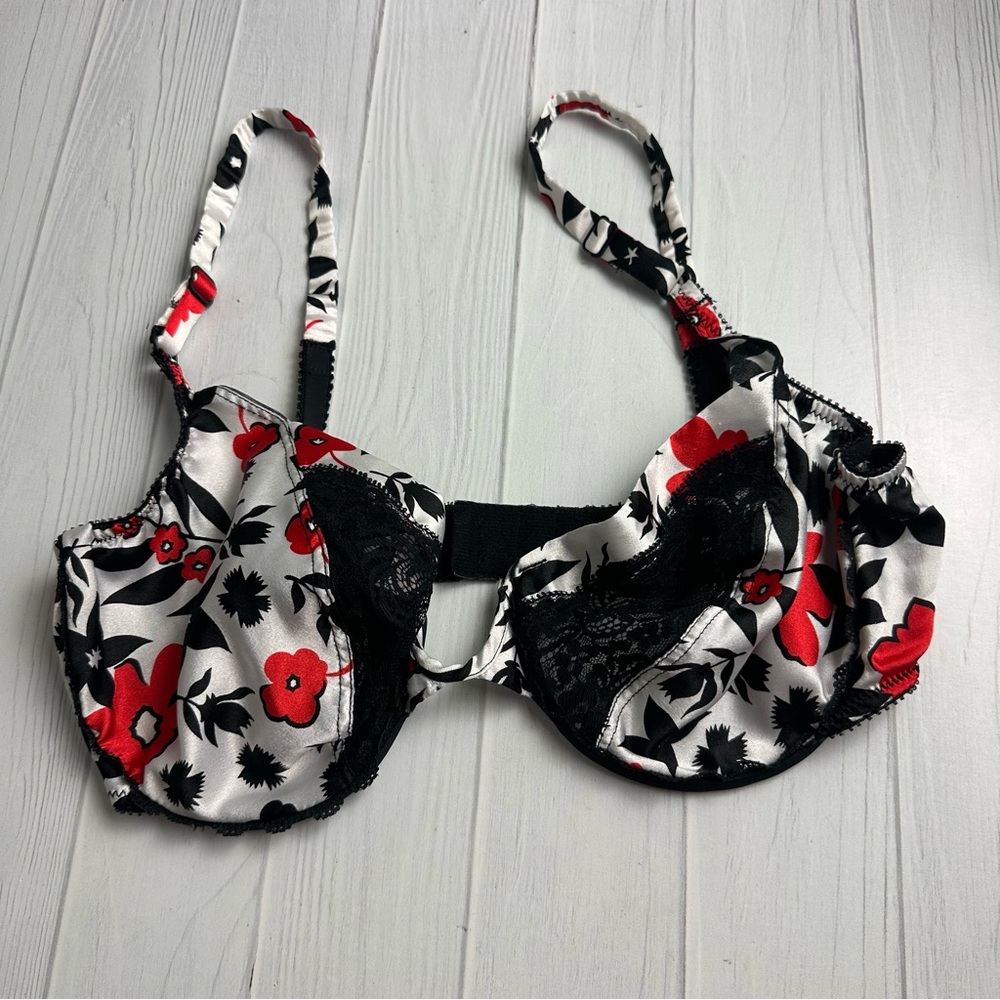 VTG 90s Valentino Intimo 34D Floral Lace Satin Underwire Bra Designer Lingerie